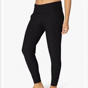Beyond Yoga Everlasting Lightweight Sweatpant